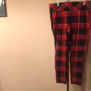 Plaid red and black fitted pants